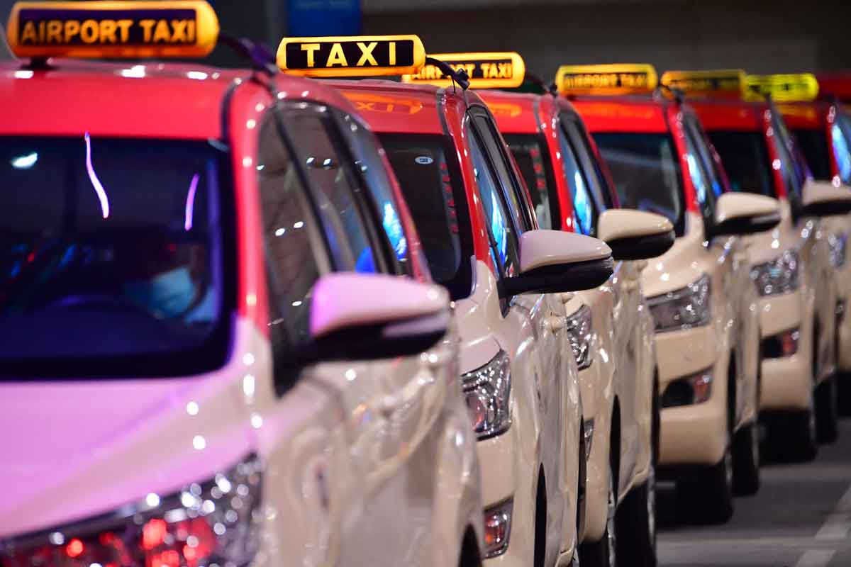 BEst taxi apps in Dubai